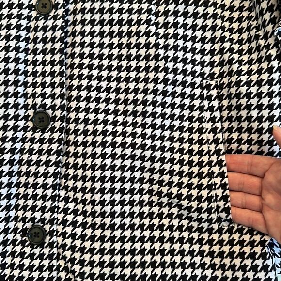 BCBGeneration Long Sleeve Button Up Top Shacket Houndstooth Sz M Office Casual - Picture 11 of 16